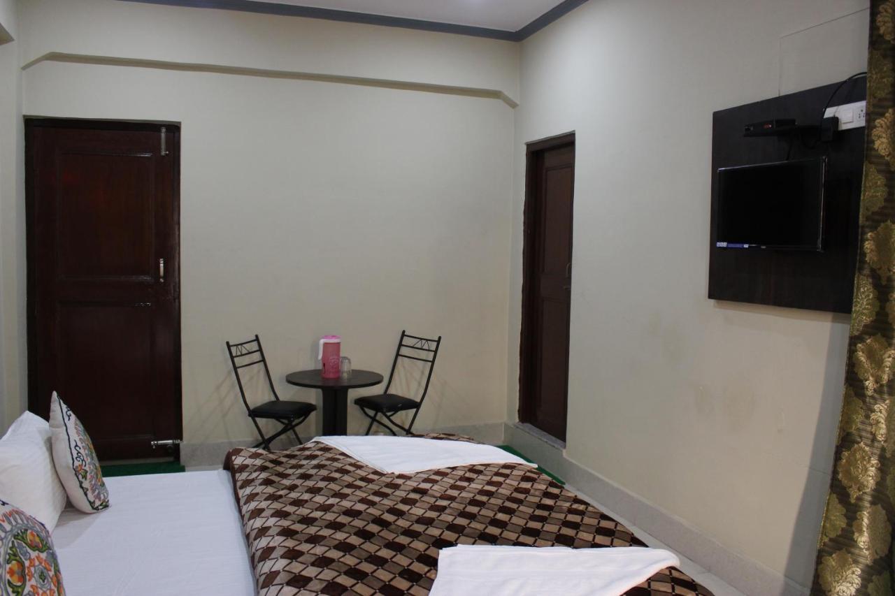 Hotel Samar Srinagar  Bagian luar foto